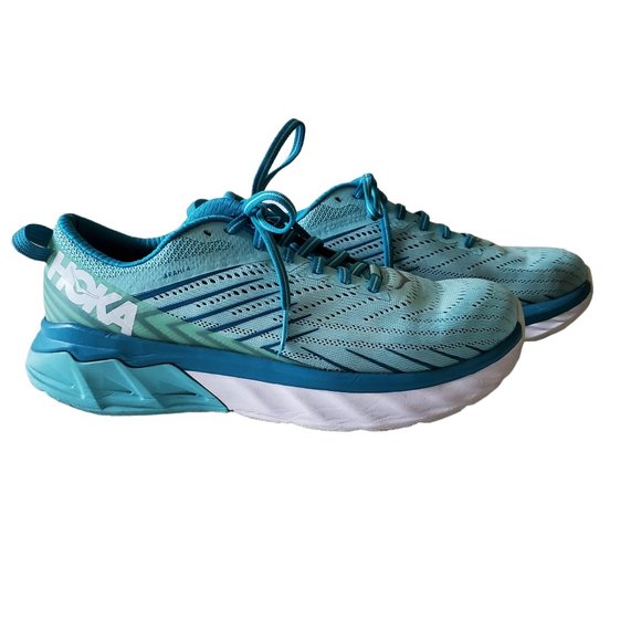 hoka size 4
